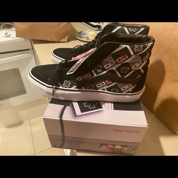 Vans Nintendo game over high tops skate shoes 9 - Picture 5 of 6